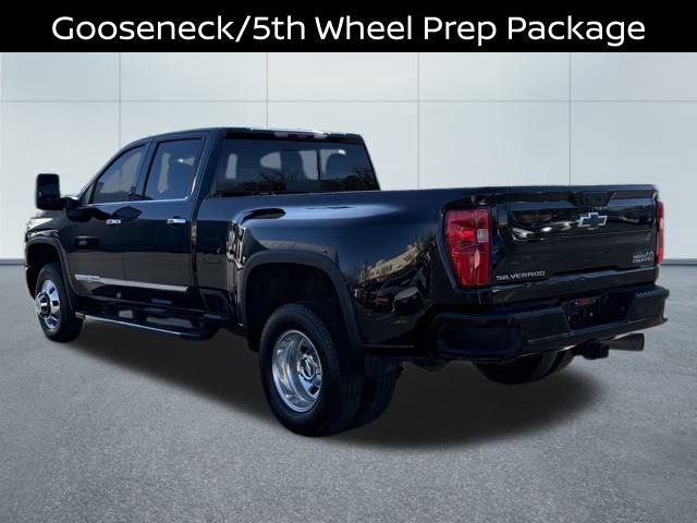Used 2025 Chevrolet Silverado 3500 High Country w/ High Country Premium Package image 7