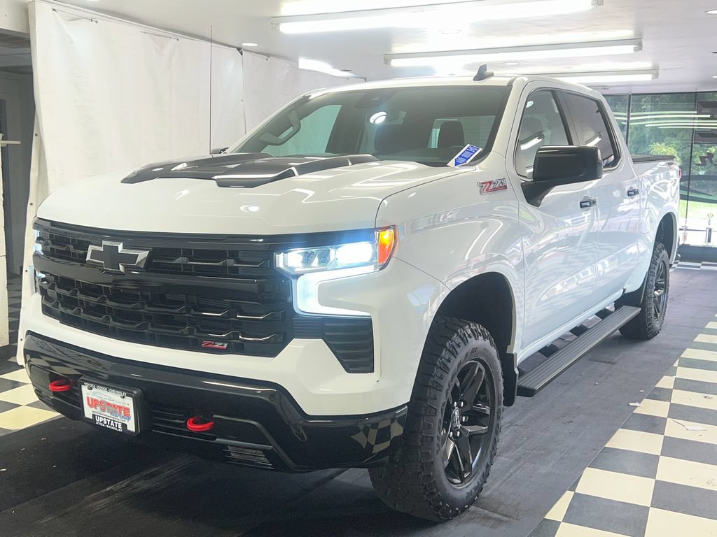 Used 2023 Chevrolet Silverado 1500 LT Trail Boss AWD/4WD image 3