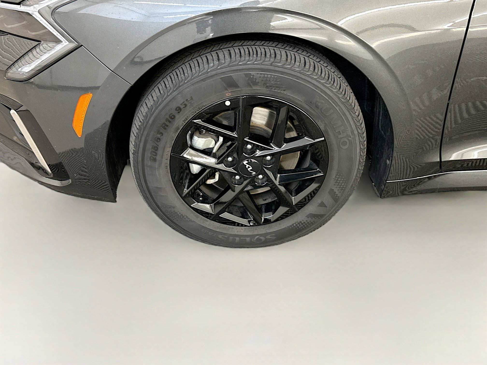 Used 2025 Kia K5 LXS image 11