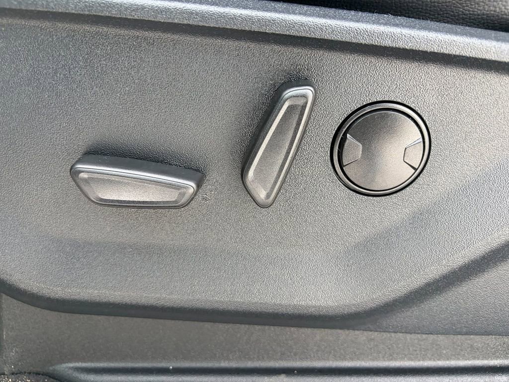 New 2026 Ford F350 Lariat image 10