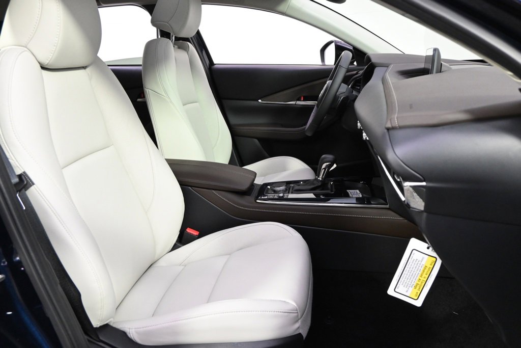 New 2025 MAZDA CX-30 2.5 Turbo w/ Premium Package image 16