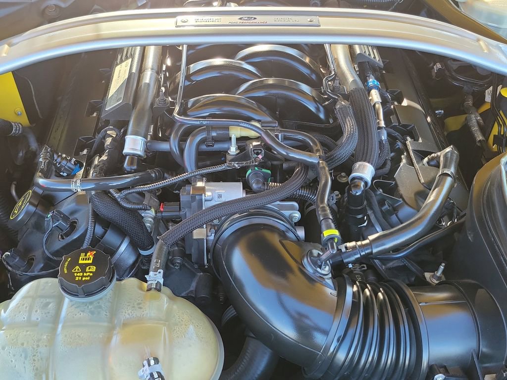 Used 2016 Ford Mustang Shelby GT350 w/ Technology Package image 31