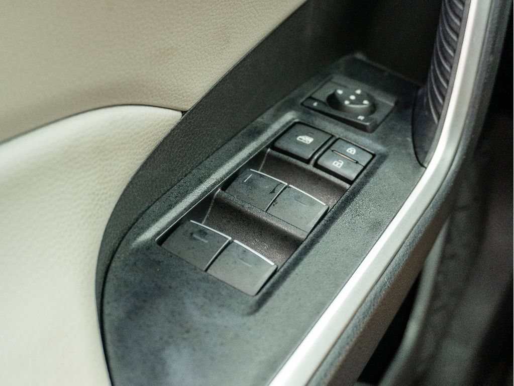 Used 2024 Toyota RAV4 XLE AWD/4WD image 27