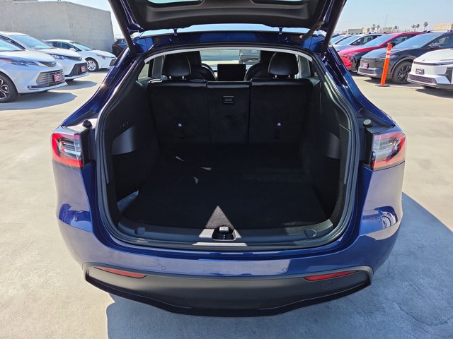 Used 2021 Tesla Model Y Long Range AWD/4WD image 6