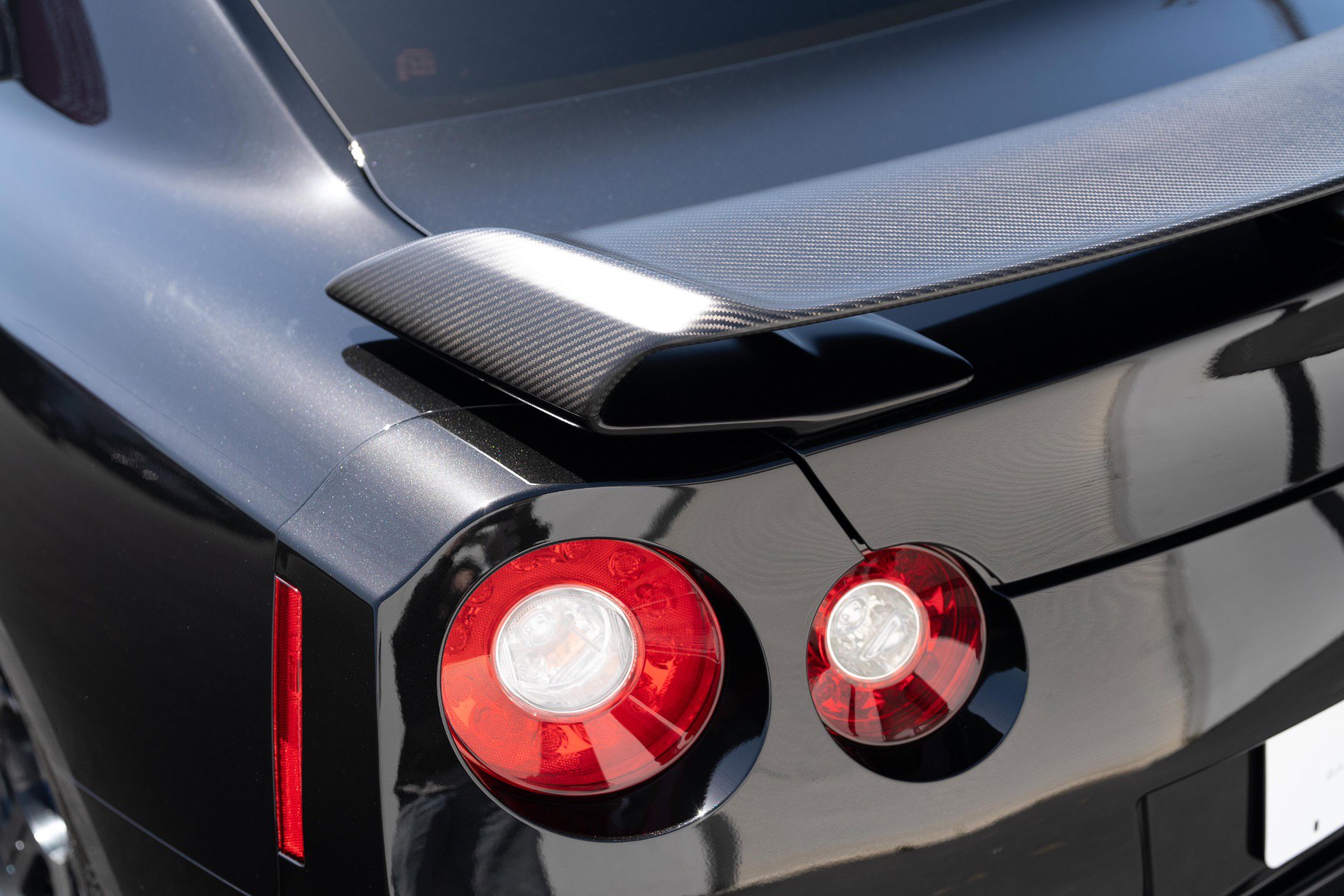 Used 2013 Nissan GT-R Black Edition AWD/4WD image 39