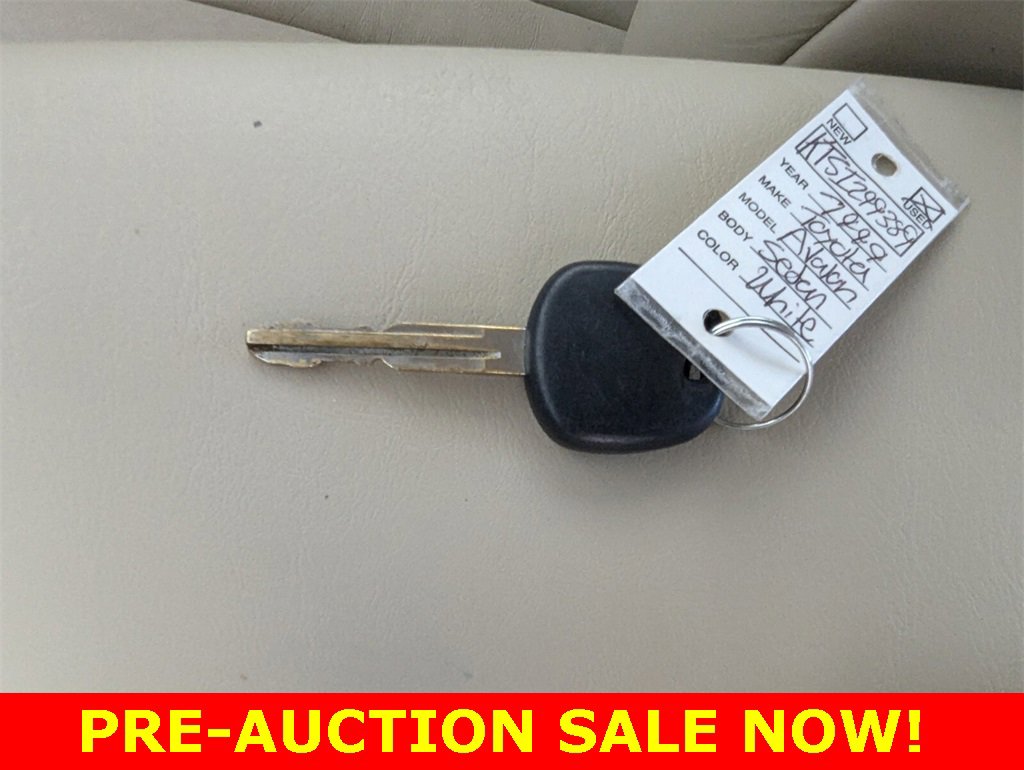 Used 1999 Toyota Avalon XL image 21