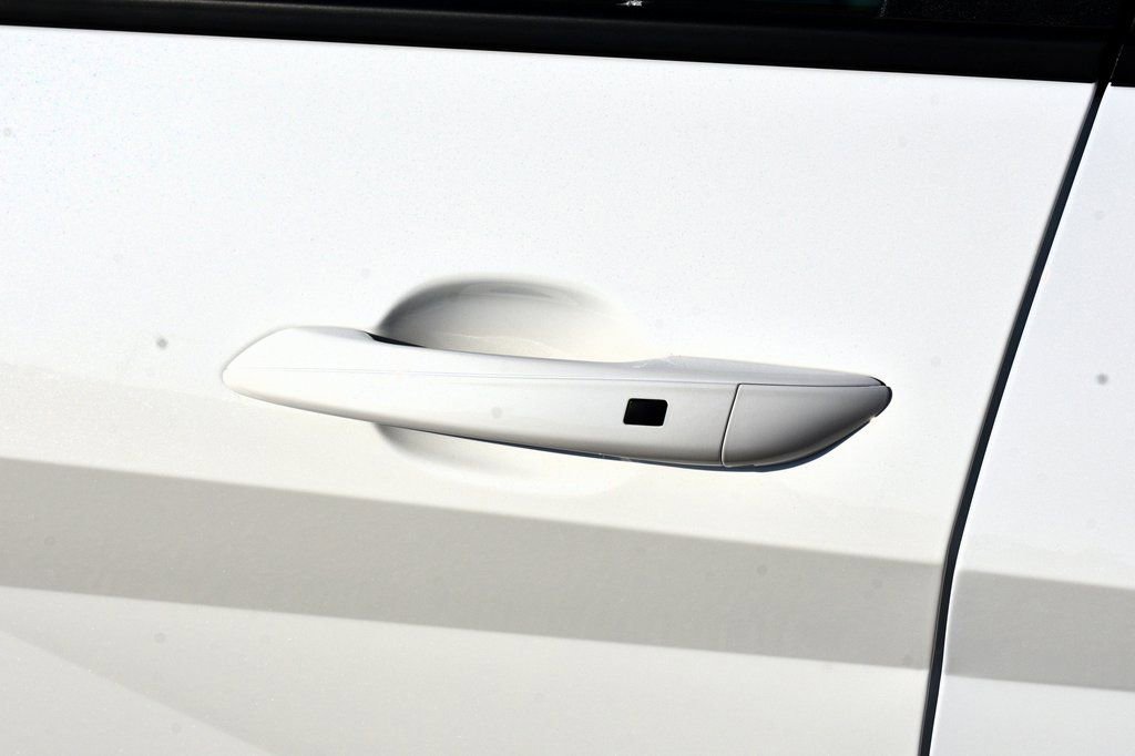 New 2026 Hyundai Elantra Sport image 13