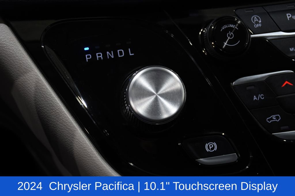Used 2024 Chrysler Pacifica Touring-L image 24