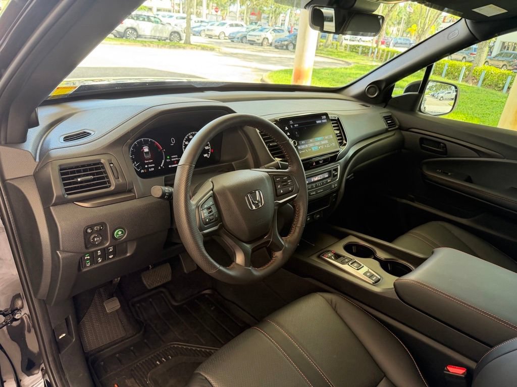 Used 2025 Honda Ridgeline TrailSport image 6