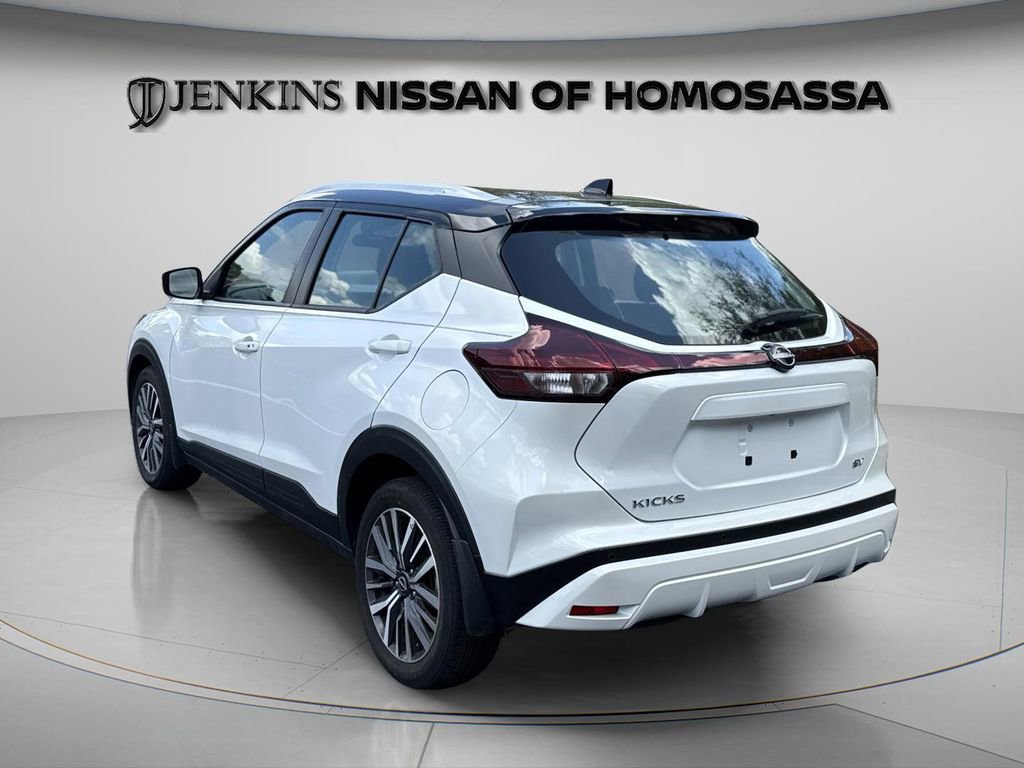 Certified 2024 Nissan Kicks SV image 11