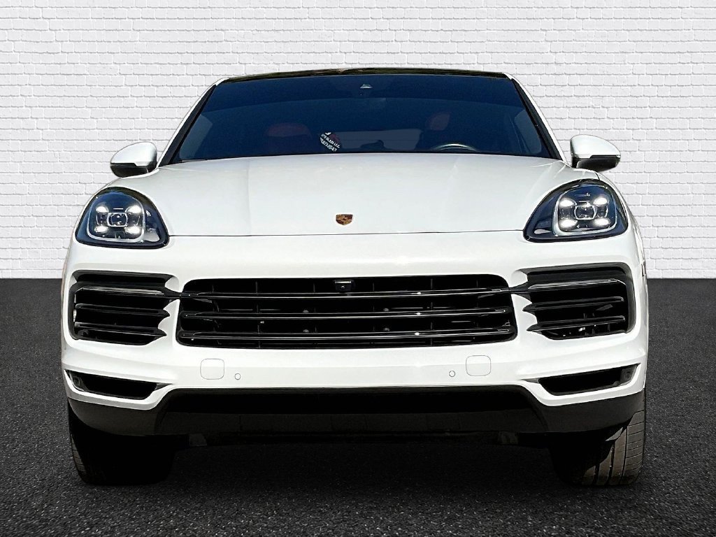 Used 2022 Porsche Cayenne Coupe w/ Premium Package AWD/4WD image 2