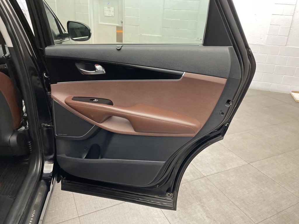 Used 2019 Kia Sorento SX w/ SX Touring Package image 32