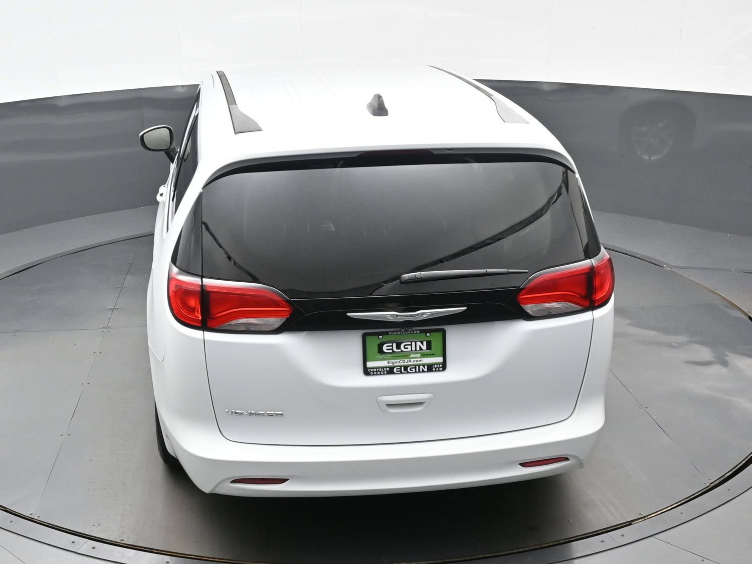 Used 2023 Chrysler Voyager LX FWD image 41