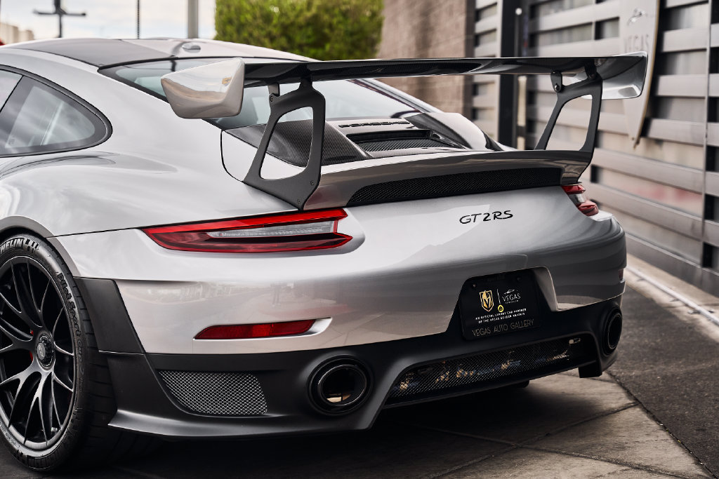 Used 2019 Porsche 911 GT2 RS RWD image 13