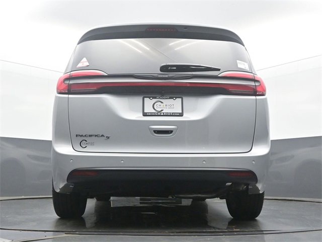 New 2026 Chrysler Pacifica Select image 50