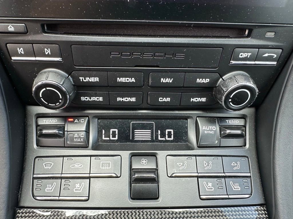 Certified 2019 Porsche 911 Turbo AWD/4WD image 33