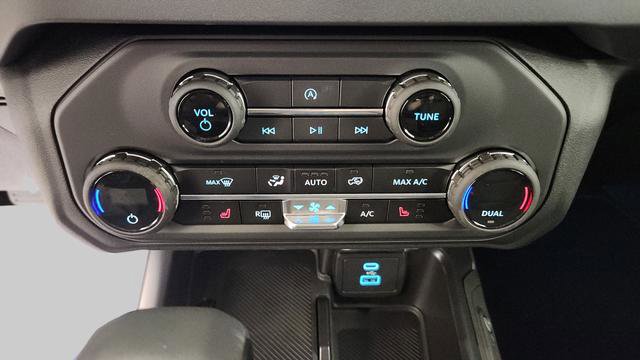 New 2025 Ford Bronco Big Bend image 18