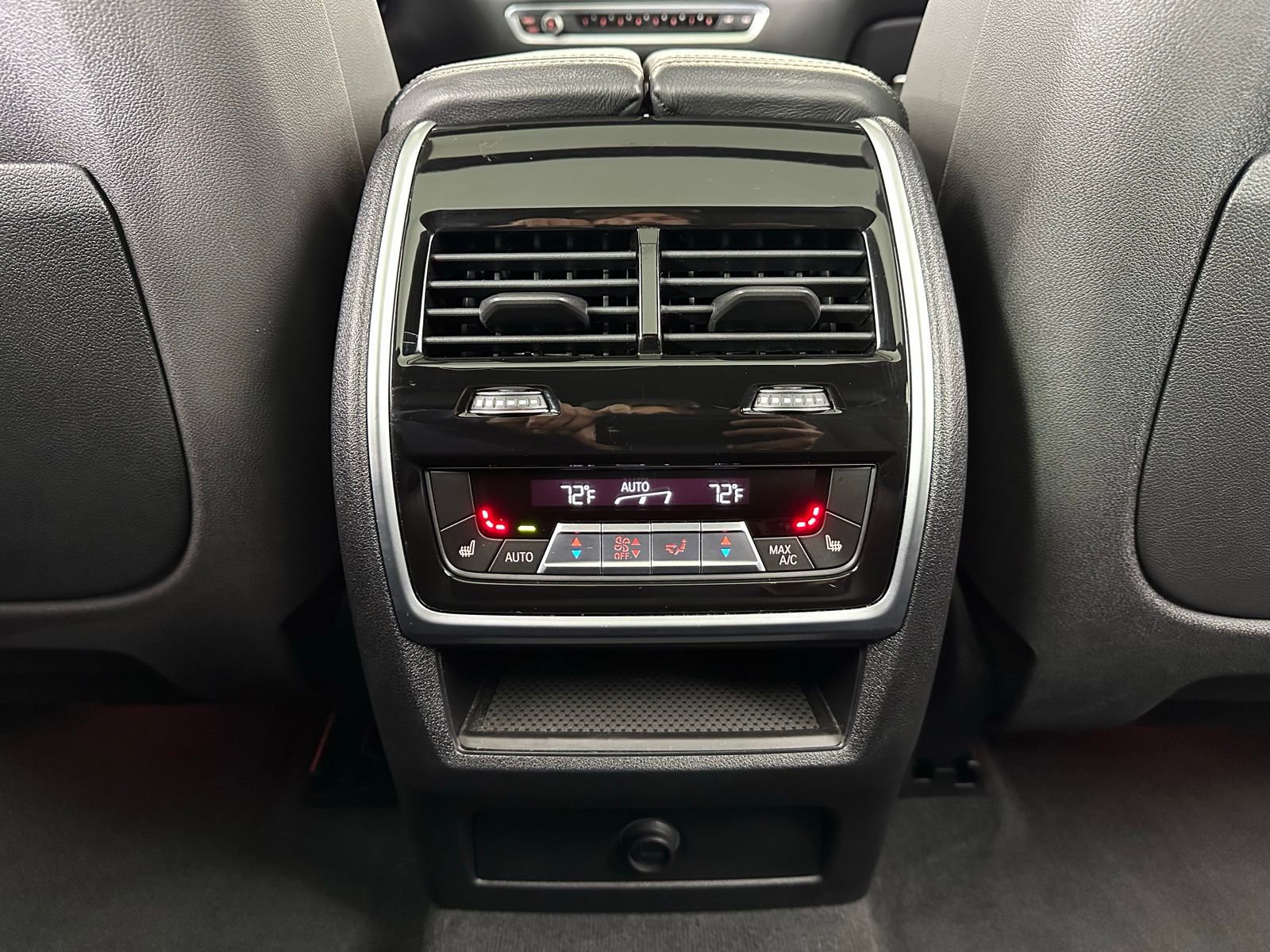 Used 2019 BMW X5 xDrive50i w/ Parking Assistance Package image 33