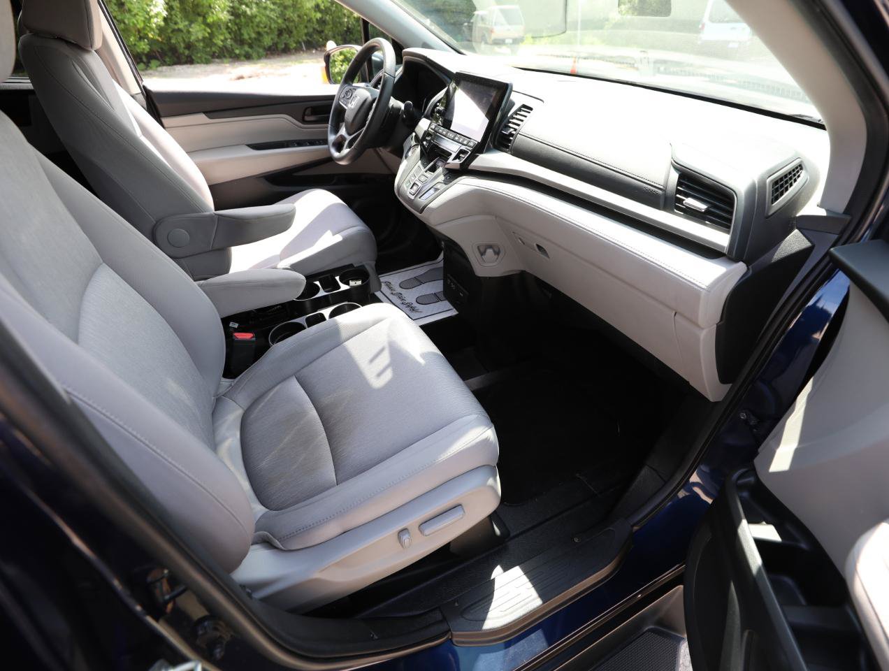 Used 2019 Honda Odyssey EX image 10
