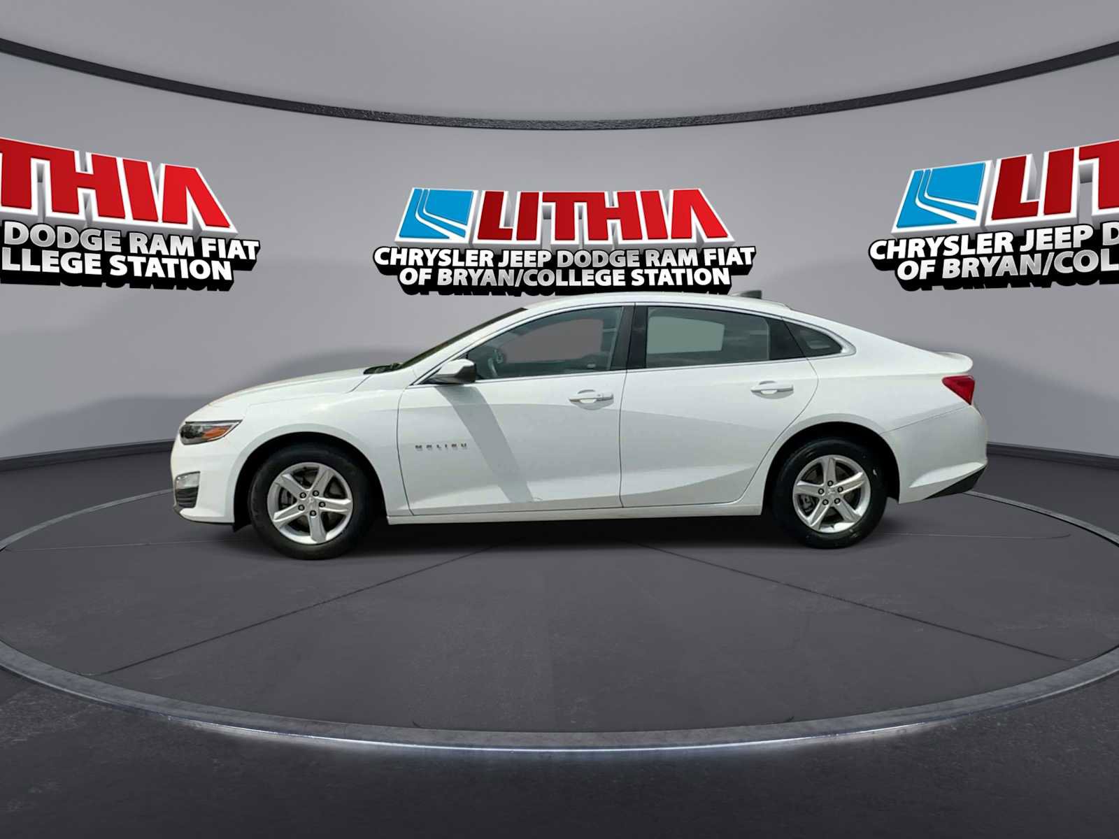 Used 2023 Chevrolet Malibu LS FWD image 5