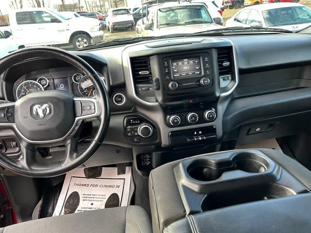 Used 2022 RAM 1500 Big Horn AWD/4WD image 16