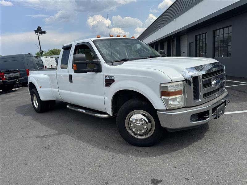 Used 2008 Ford F350 Lariat RWD image 2
