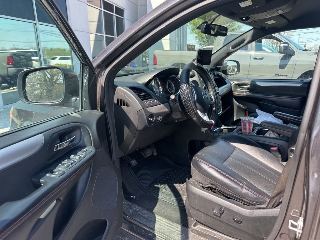 Used 2018 Dodge Grand Caravan GT image 5