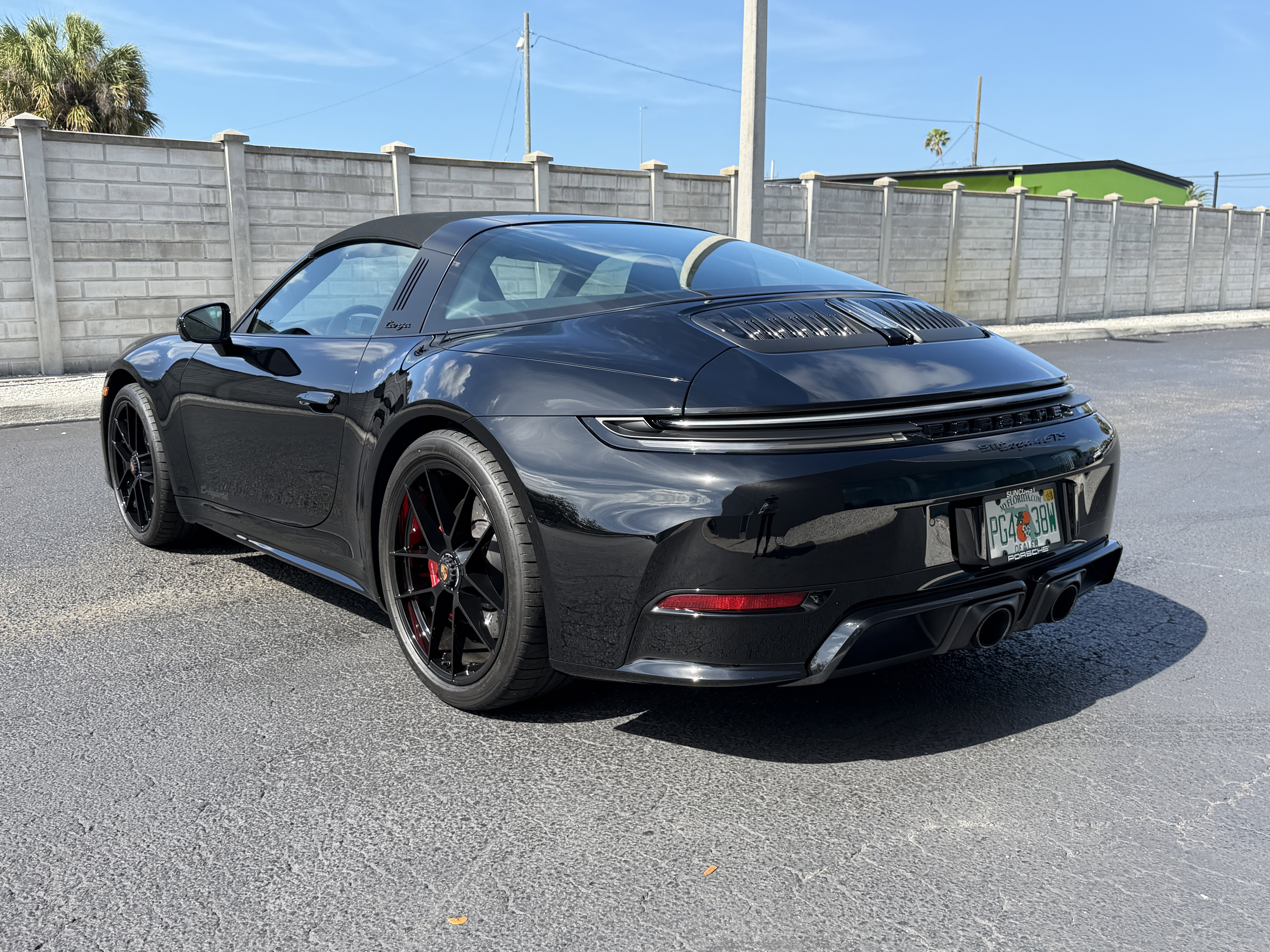 Certified 2026 Porsche 911 Targa 4 GTS AWD/4WD image 3