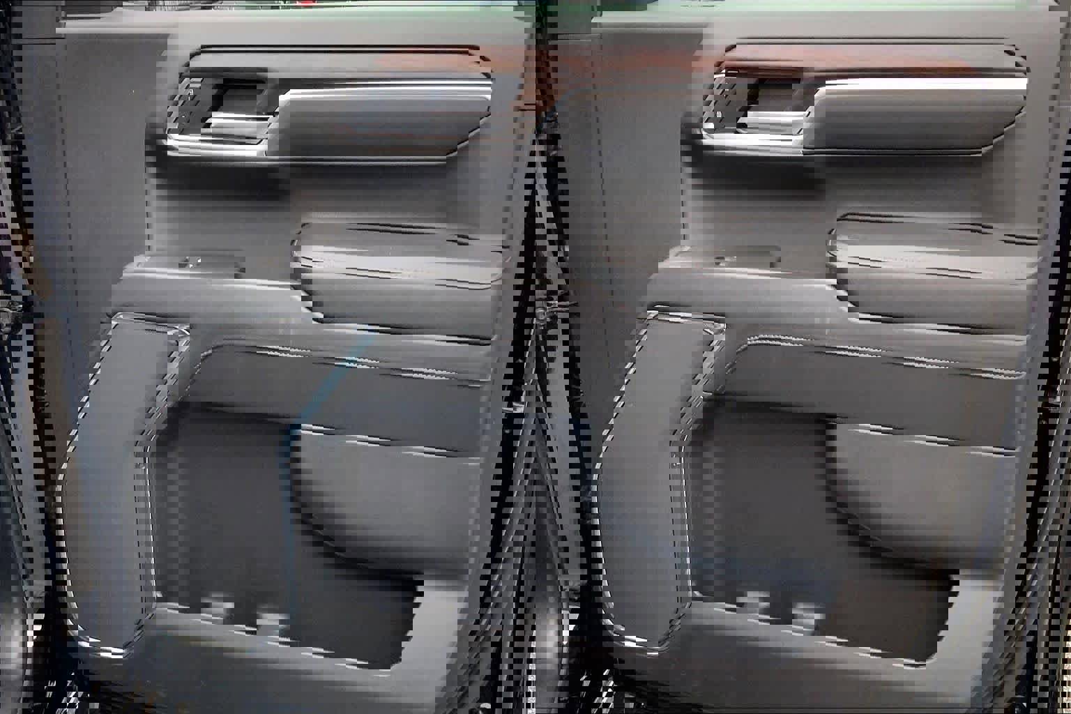 Used 2025 GMC Sierra 1500 SLT image 21