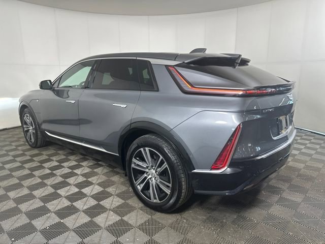 Used 2023 Cadillac Lyriq AWD image 5