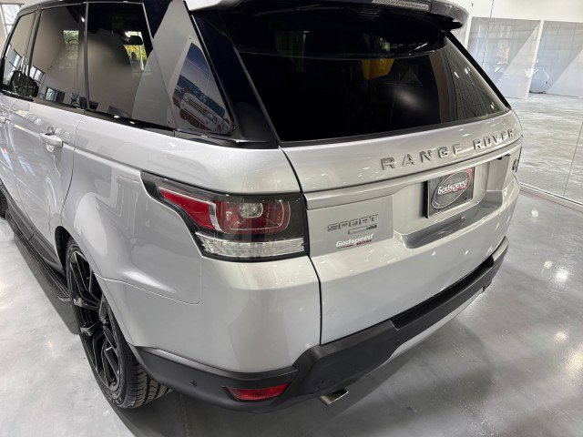 Used 2016 Land Rover Range Rover Sport HSE image 39