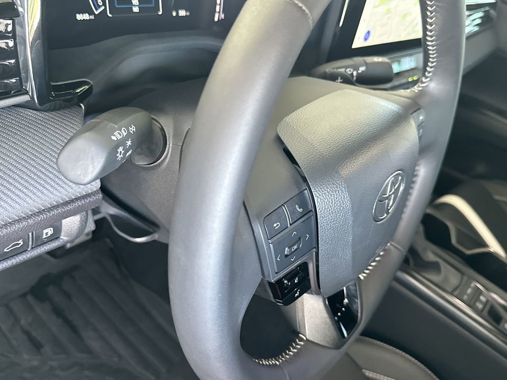 Used 2025 Toyota Camry SE w/ Multimedia Upgrade Package FWD image 20