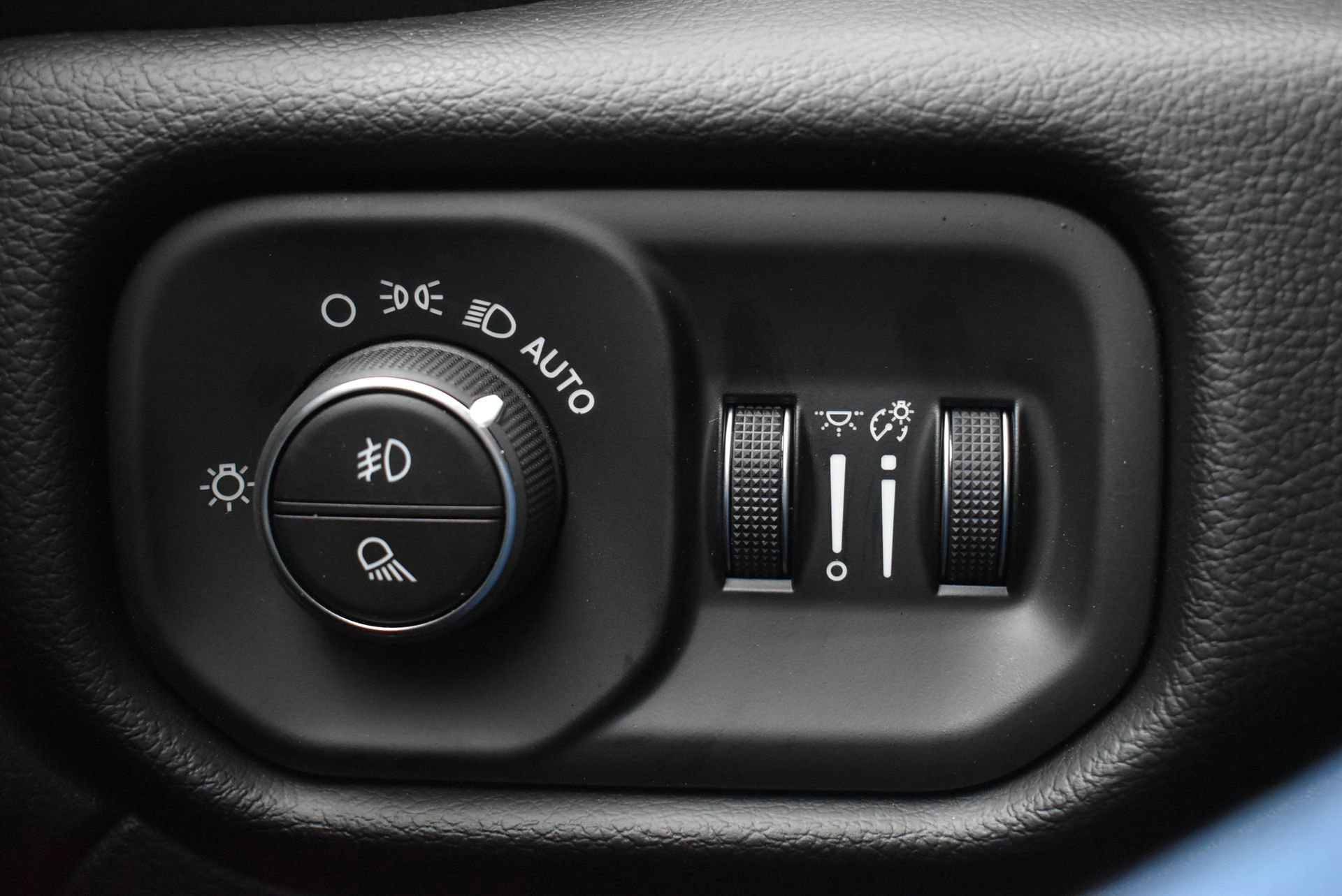 New 2026 RAM 2500 Laramie w/ Sport Appearance Package image 21