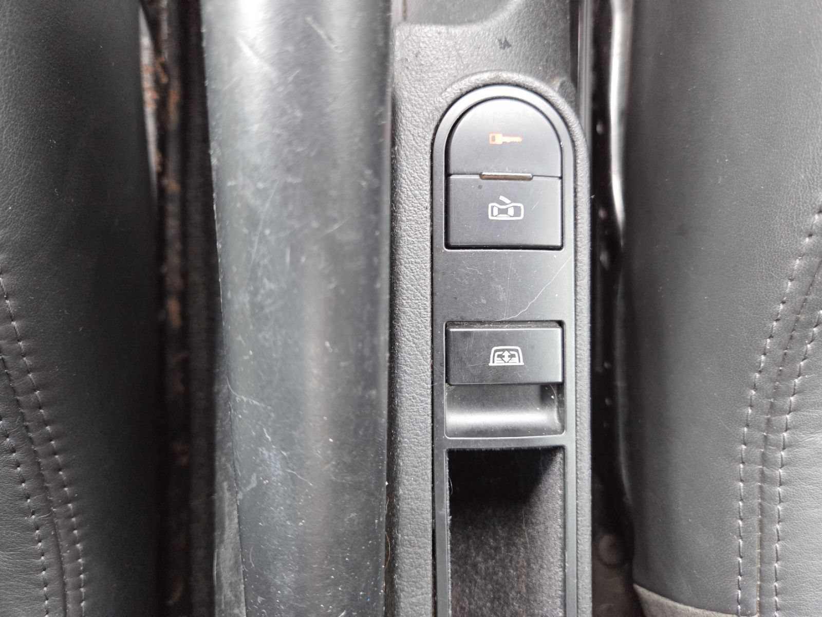 Used 2001 Audi TT 1.8T FWD image 28