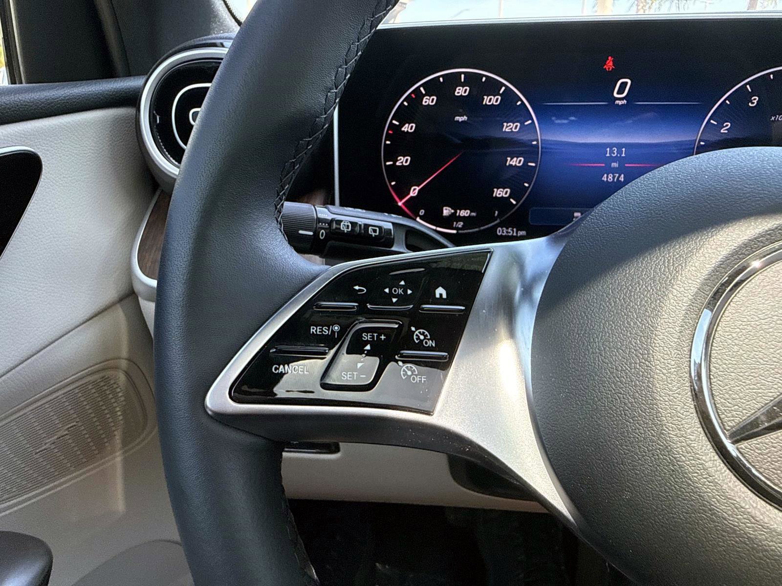 Certified 2025 Mercedes-Benz GLC 300 image 28
