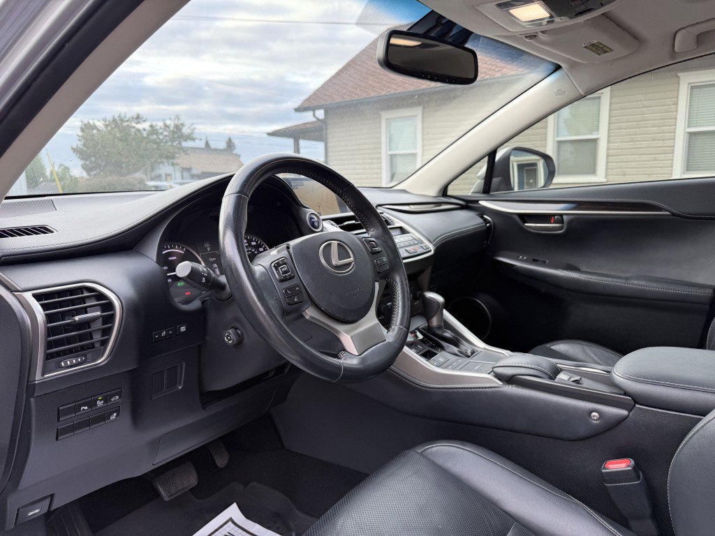 Used 2015 Lexus NX 300h AWD image 13