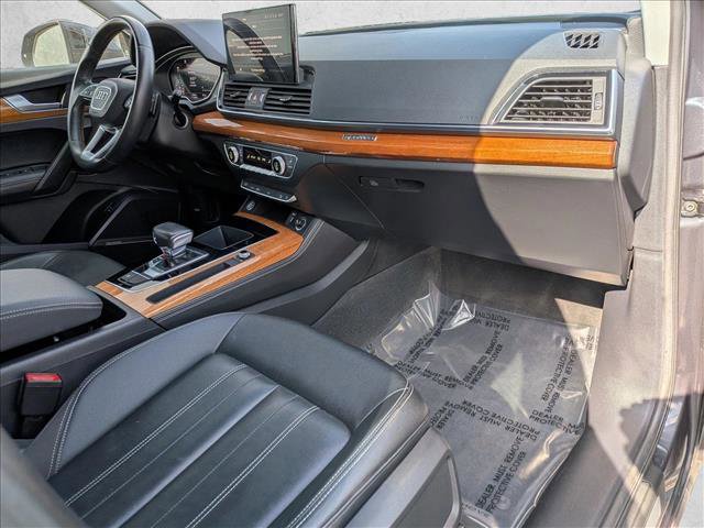 Used 2021 Audi Q5 Premium Plus w/ Premium Plus Package image 20