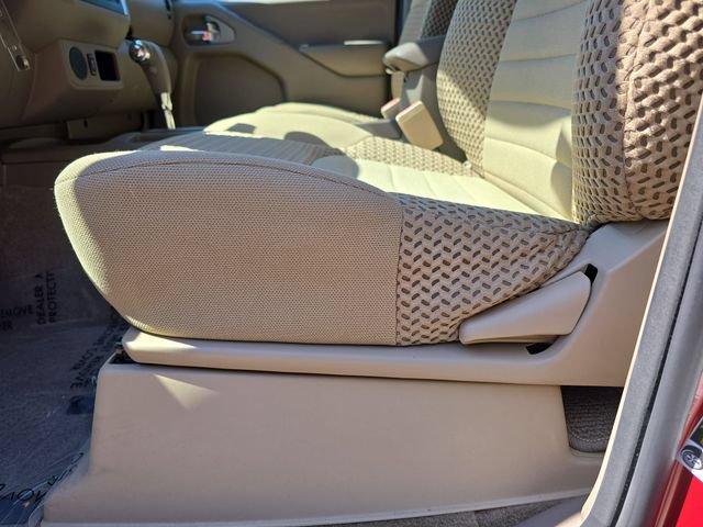 Used 2017 Nissan Frontier SV RWD image 32