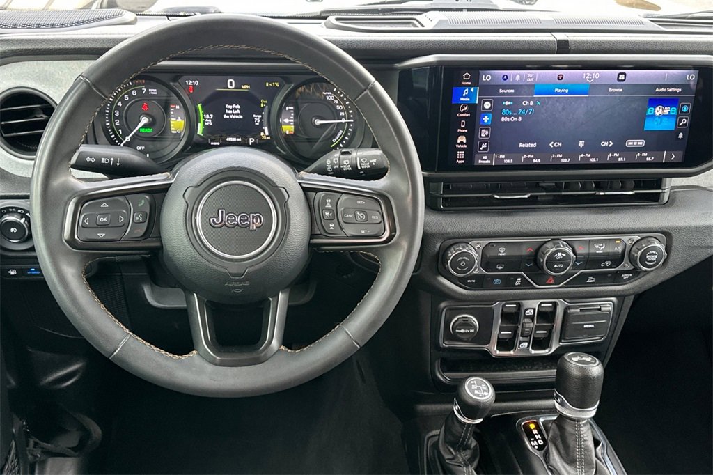 Used 2024 Jeep Wrangler Unlimited image 17