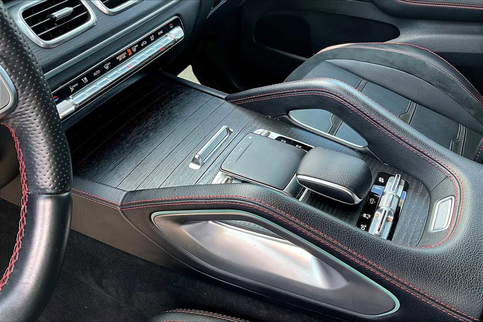 Used 2023 Mercedes-Benz GLE 53 AMG 4MATIC image 16