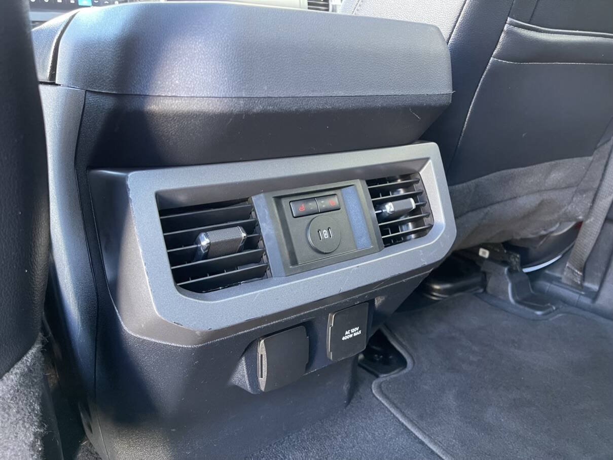 Used 2023 Ford F350 Lariat w/ Lariat Ultimate Package AWD/4WD image 18