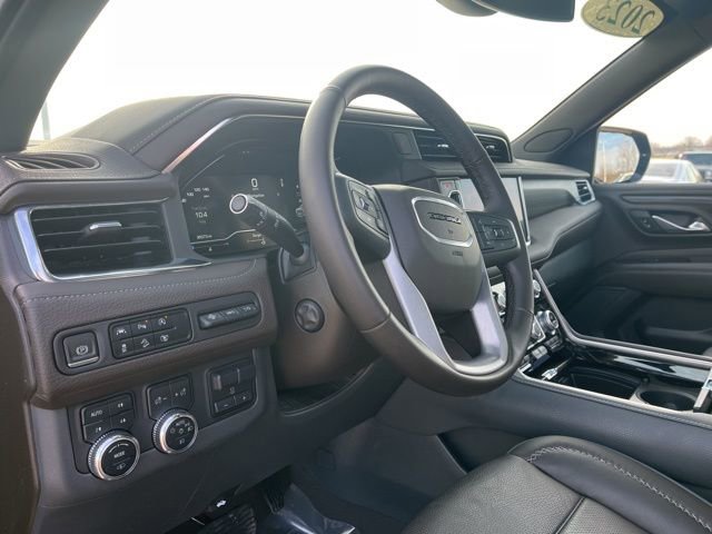 Used 2023 GMC Yukon XL Denali w/ Max Trailering Package image 17