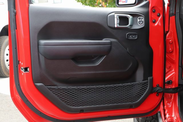 Used 2023 Jeep Gladiator Willys image 16