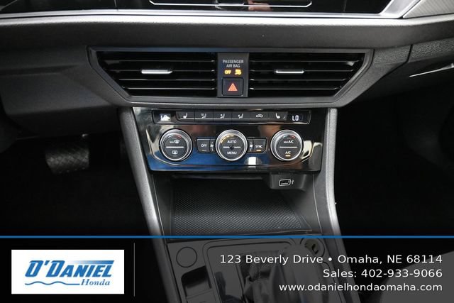 Used 2019 Volkswagen Jetta R-Line FWD image 32
