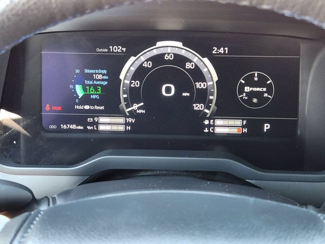 Used 2025 Toyota Tundra Platinum AWD/4WD image 16