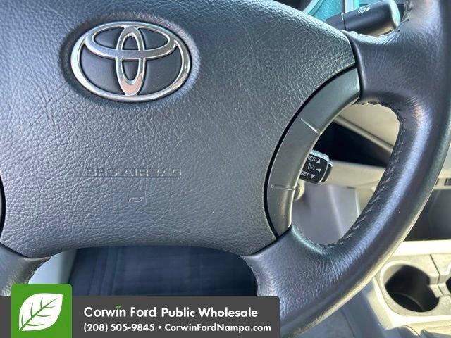 Used 2011 Toyota Tacoma 4x4 Access Cab V6 w/ TRD Sport Pkg image 15