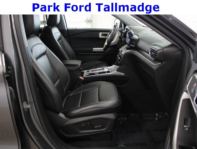 Used 2022 Ford Explorer XLT w/ Equipment Group 202A image 23