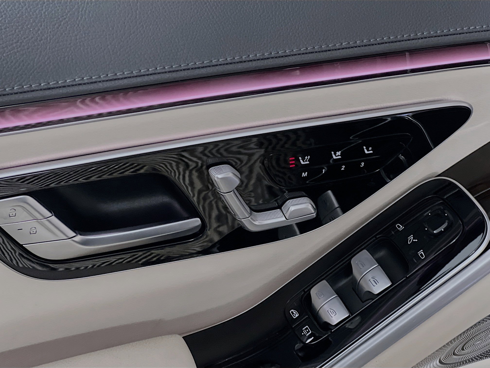 Used 2023 Mercedes-Benz S 500 4MATIC image 16