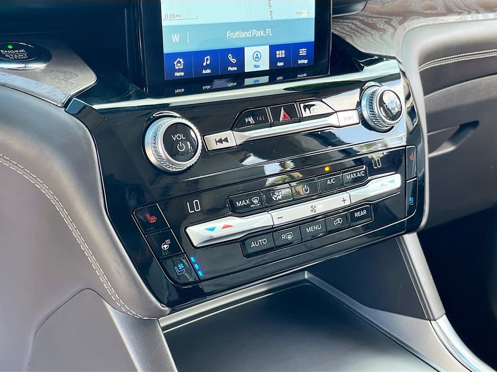 Used 2021 Ford Explorer Platinum w/ Equipment Group 601A image 16