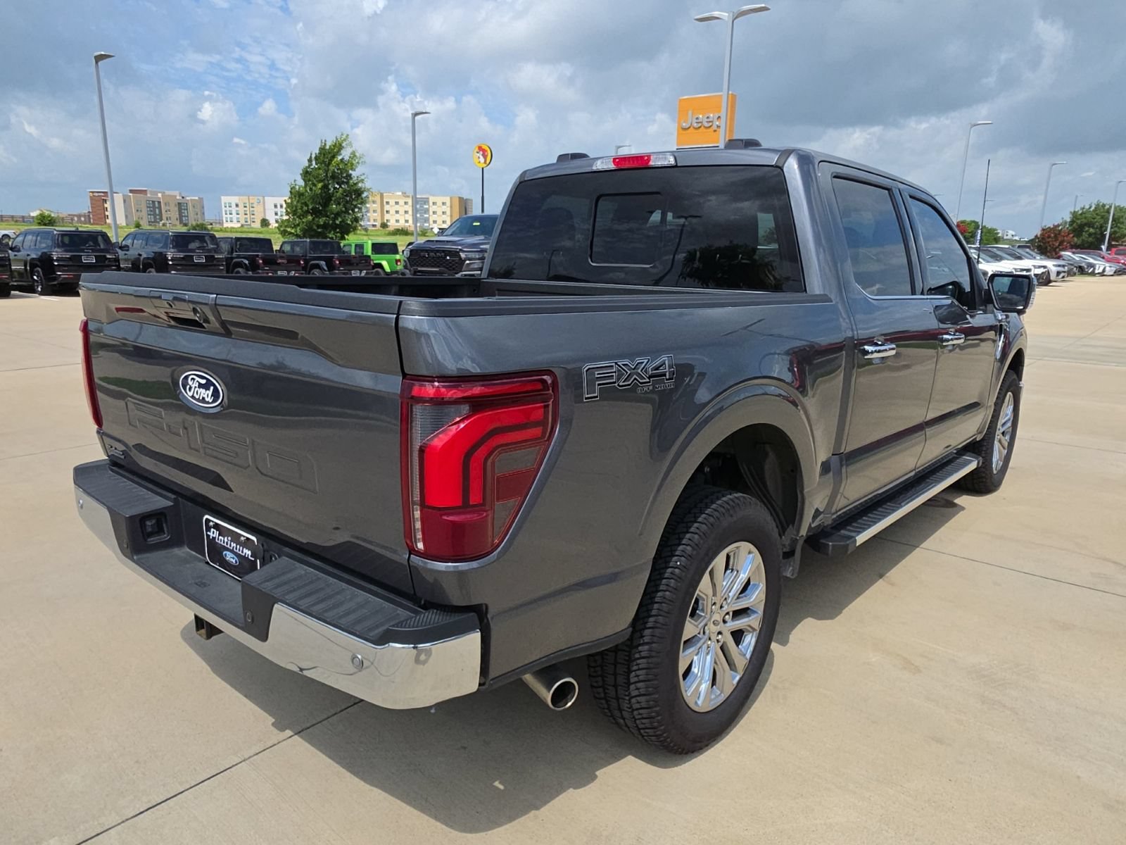 Used 2025 Ford F150 Lariat w/ Equipment Group 501A Mid AWD/4WD image 5